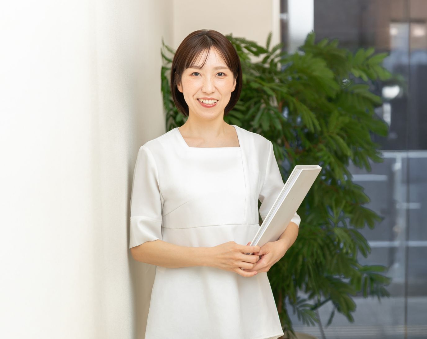 宮本さんの正面笑顔の写真